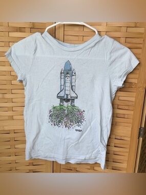 MAD Engine NASA Girls 8 light blue Heart floral rocket Tee